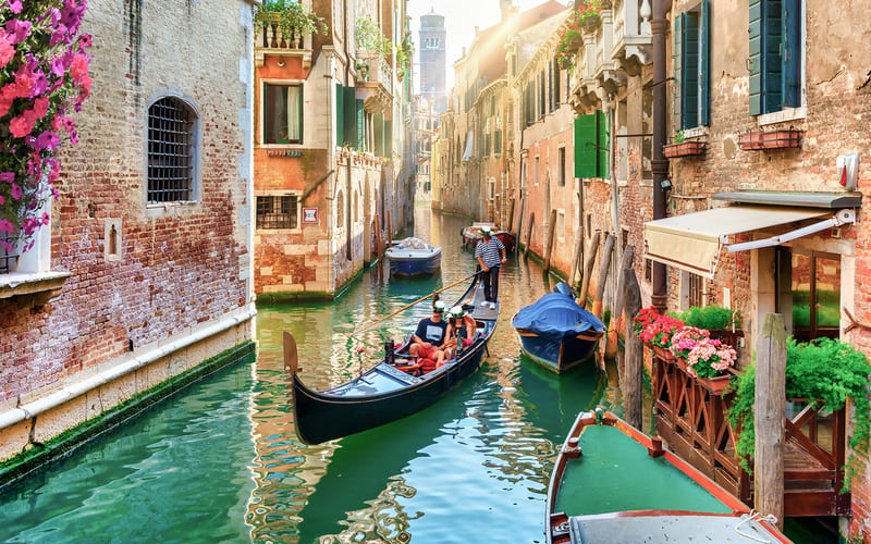 Gondolas: Chiếc thuyền 'quốc dân' tại thành phố nổi Venice 9