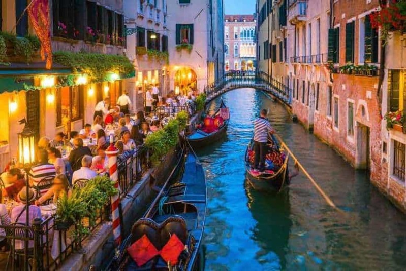 Gondolas: Chiếc thuyền 'quốc dân' tại thành phố nổi Venice 7