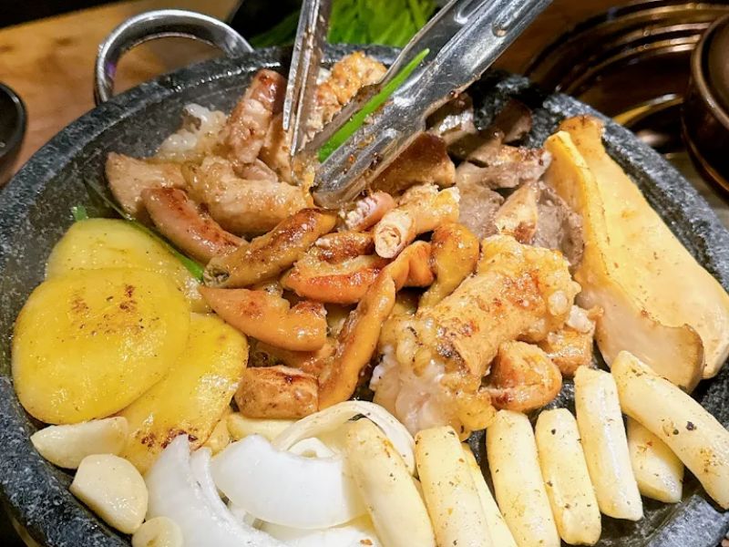 Gopchang là gì? Top 7 quán bán lòng bò nướng nổi tiếng tại TP.HCM 4
