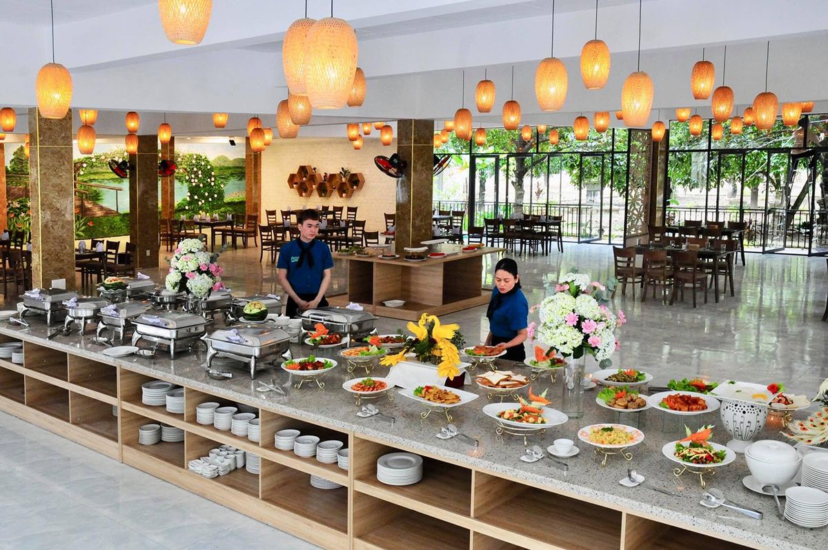 Green Garden Hue – Cafe & Restaurant - Nơi thưởng thức tiệc Buffet với hương vị khó quên 2