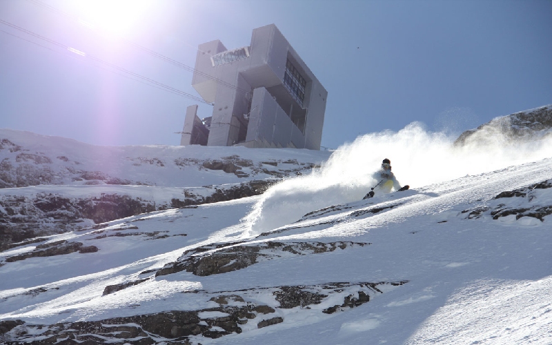 Khám phá Gstaad: Nơi nghỉ dưỡng xa hoa và biệt lập ở Thụy Sĩ 4