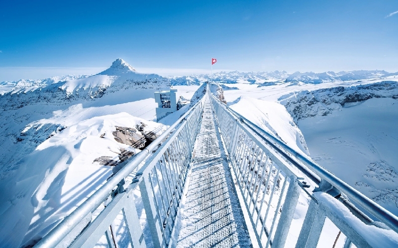 Khám phá Gstaad: Nơi nghỉ dưỡng xa hoa và biệt lập ở Thụy Sĩ 5