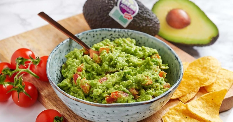 Guacamole: Món sốt trái bơ healthy với cách làm đơn giản 3