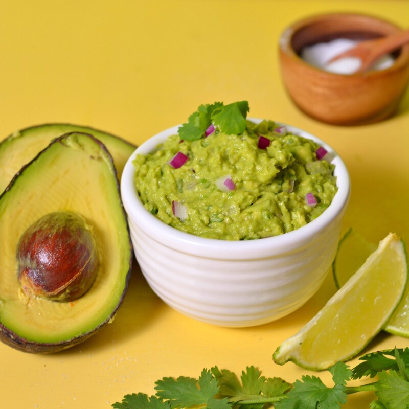 Guacamole: Món sốt trái bơ healthy với cách làm đơn giản 2