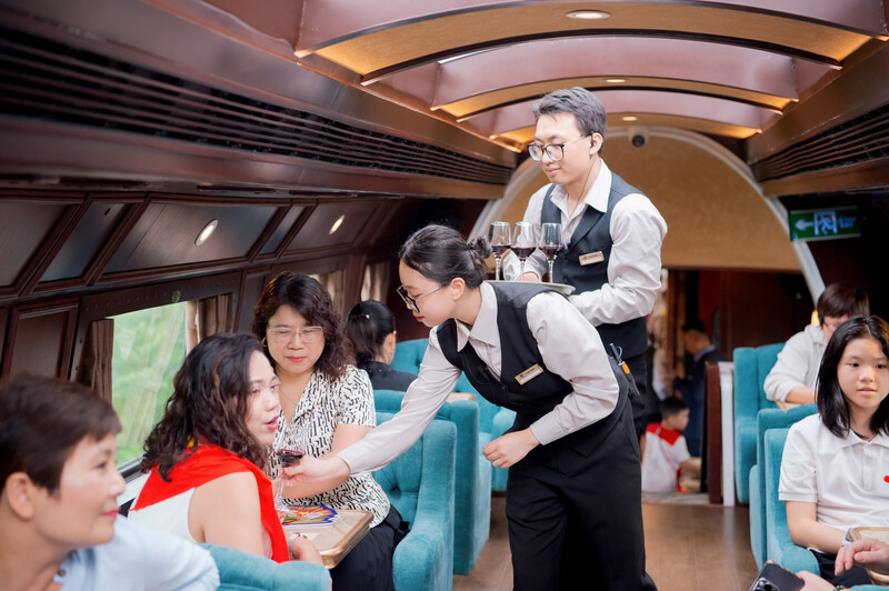 Trải nghiệm tàu Hà Nội 5 cửa ô, một hành trình văn hóa đặc sắc 7