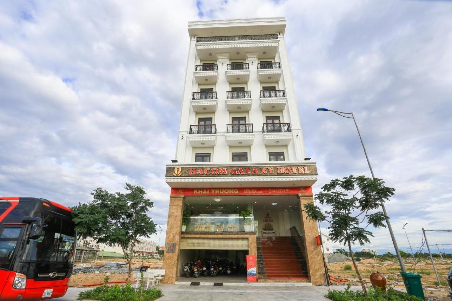 Hacom Galaxy Hotel, khụ nghỉ dưỡng chất lượng, có view đẹp cạnh biển Ninh Chữ 2