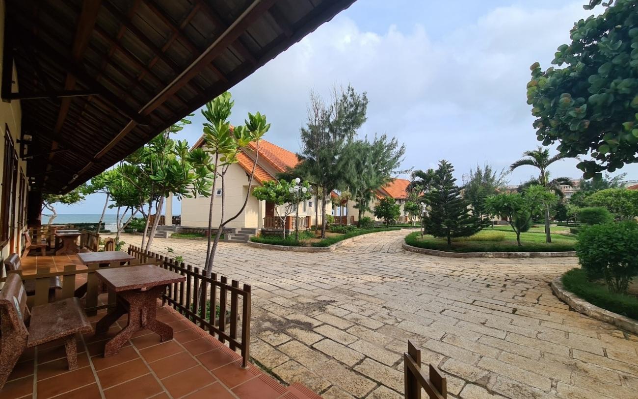 Hai Duong Intourco Resort, khu nghỉ dưỡng sát bên bờ biển 8