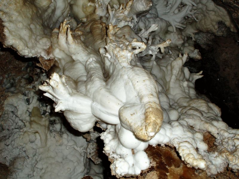 Khám phá 12 hang động lớn nhất thế giới khiến bạn choáng ngợp 11