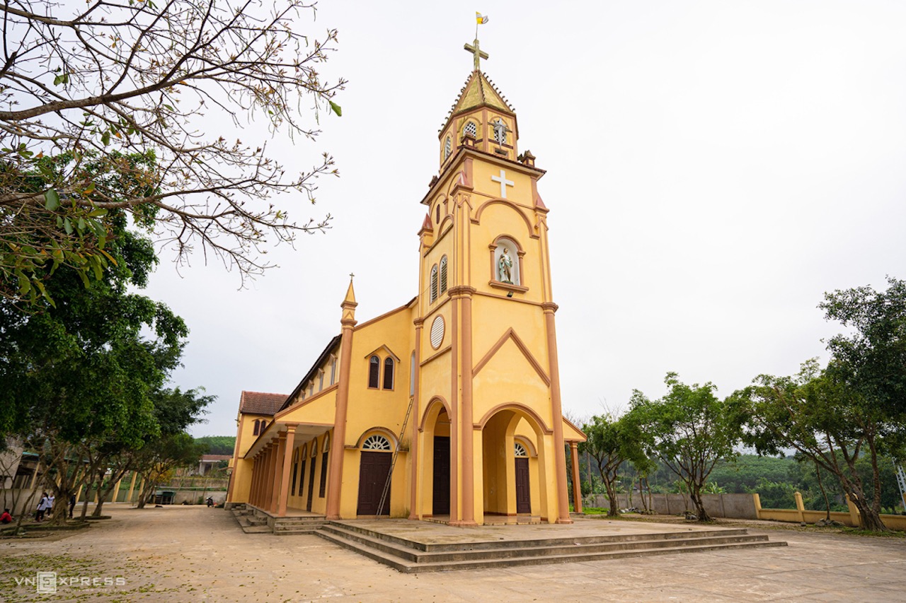 Hàng loạt nhà thờ Quảng Bình nổi bật với kiến trúc độc đáo 8