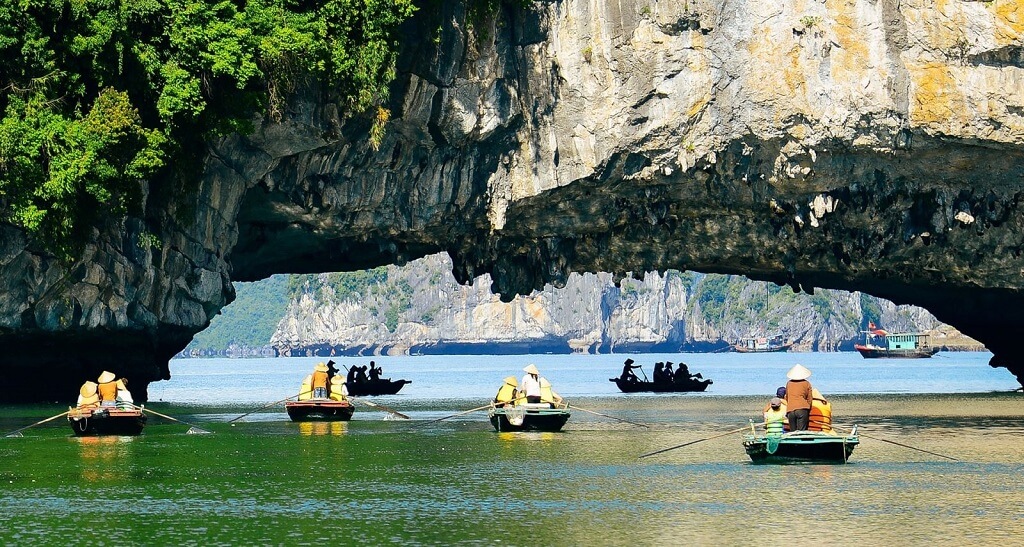 tour du lịch