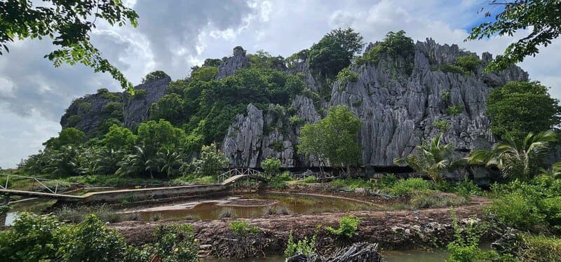 Khám phá hang Mo So Kiên Giang, danh thắng đá trắng nổi tiếng Kiên Giang 2