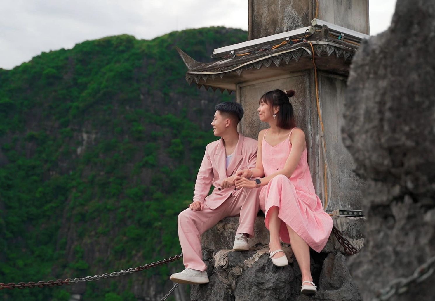 Hang Múa đẹp cực ngọt ngào trong bộ ảnh couple của cô nàng Ha Trinh 5
