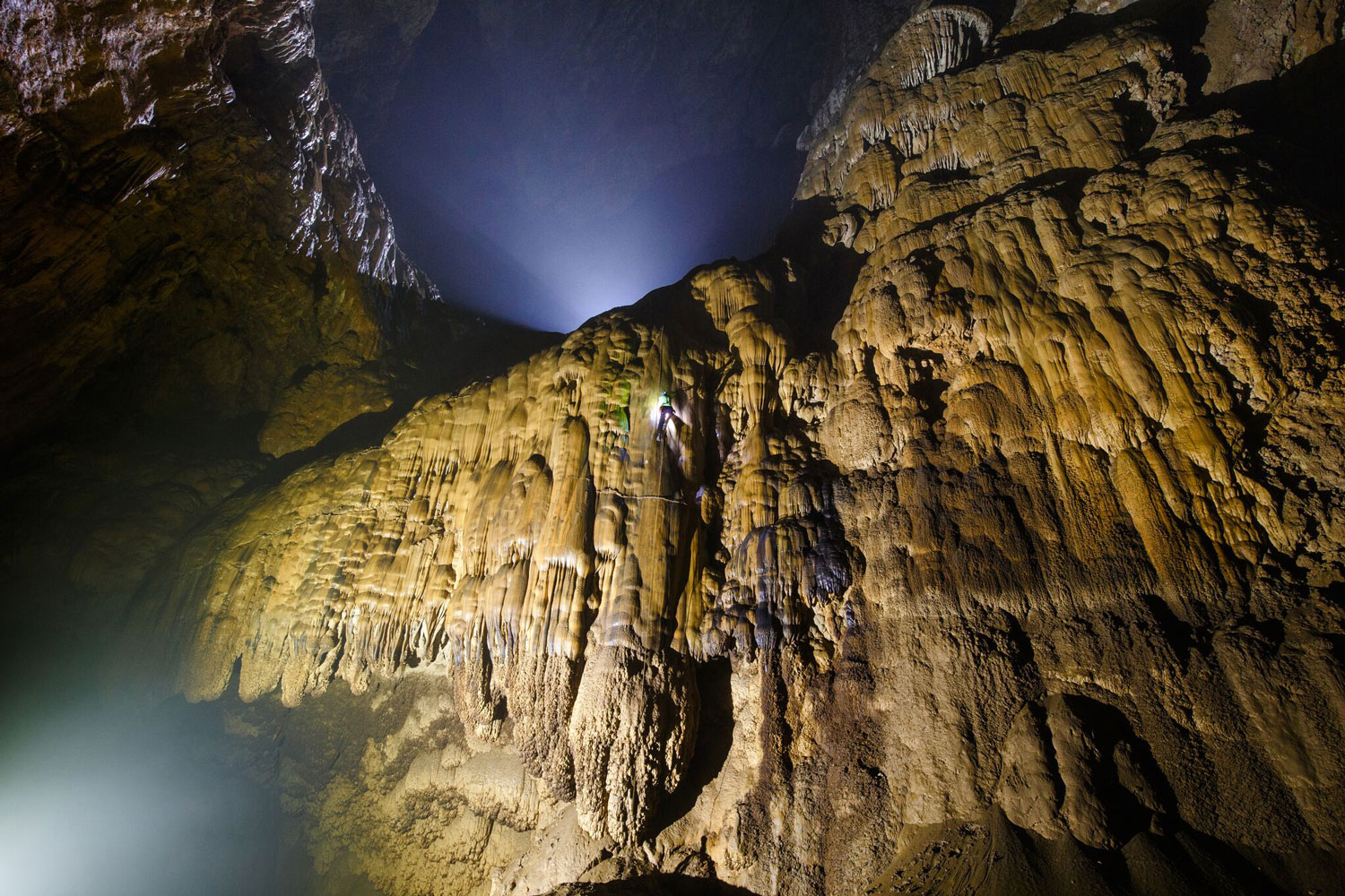 Hang Sơn Đoòng Quảng Bình, khám phá hang động lớn nhất thế giới 8