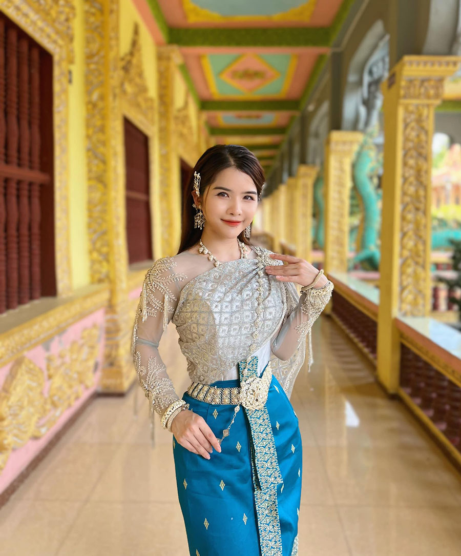 Hành trình review Chùa Bôtum Vong Sa Som Rong cùng cô nàng xinh đẹp 4