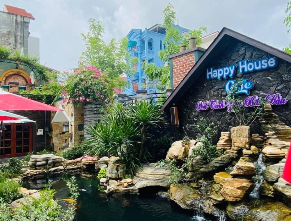 Happy House Cafe - Quán cafe cá Koi độc đáo giữa lòng Hải Phòng 2