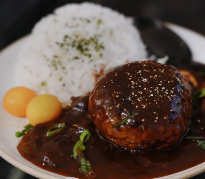 Cơm Hayashi: Tinh hoa ẩm thực Âu giữa lòng Nhật Bản 6