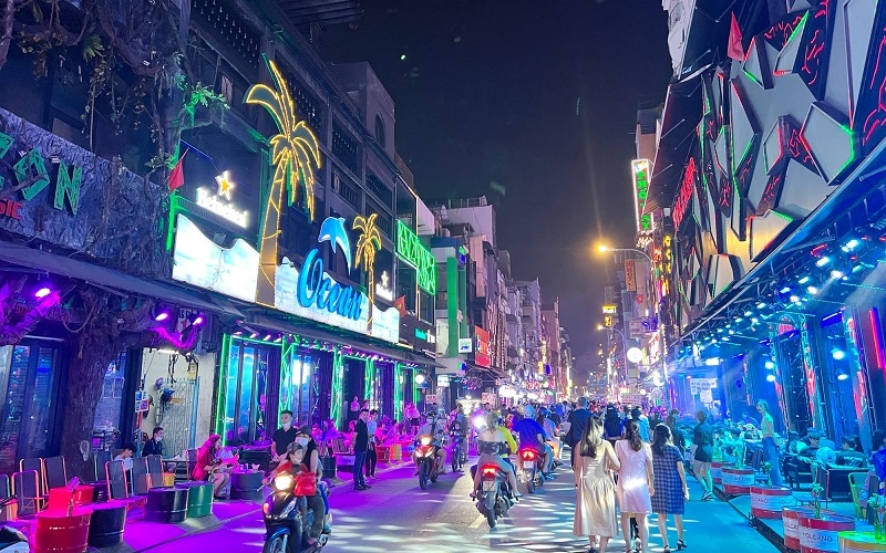 Hẻm 144 Pasteur: Điểm check-in “độc lạ” giữa lòng Sài Gòn 11