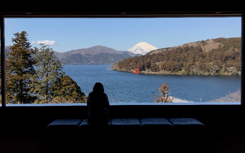 Du ngoạn hồ Ashi say đắm giữa lòng Hakone, Nhật Bản 9