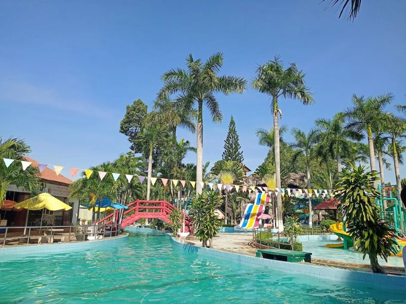 Top 10 hồ bơi Bình Dương sạch, đẹp, giá tốt nên ghé 7