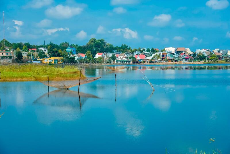 Có một mặt hồ Tây Đăk Mil như tráng gương giữa lòng phố thị 5