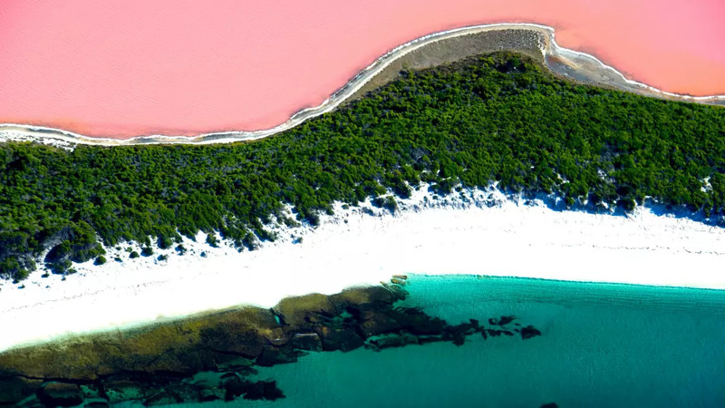 Hồ Hillier pha sắc hồng như trong truyện cổ tích tại Úc 3