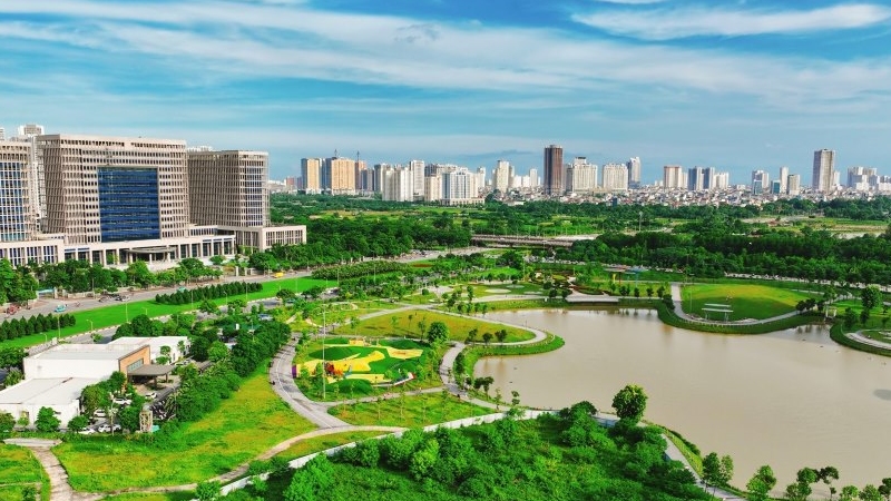 Hồ Mễ Trì: Không gian xanh yên bình giữa lòng Hà Nội 10