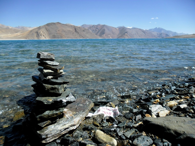 Hồ Pangong tấm gương xanh trong như ngọc ở Ladakh Ấn Độ 3