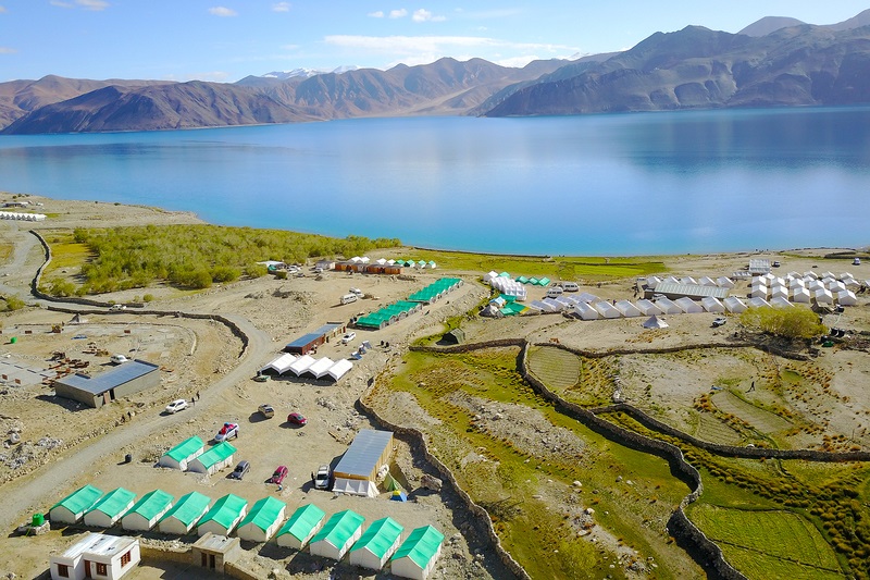 Hồ Pangong tấm gương xanh trong như ngọc ở Ladakh Ấn Độ 7