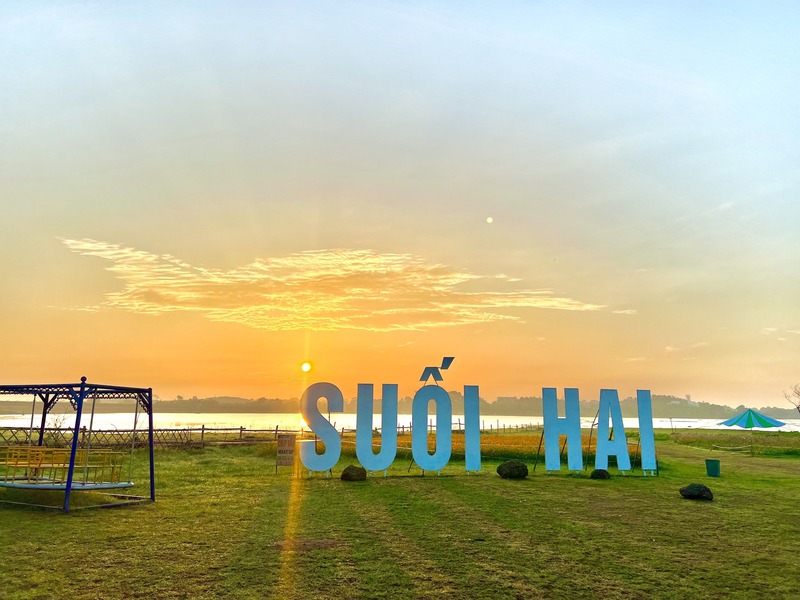 Hồ Suối Hai thơ mộng giữa Ba Vì rực rỡ 8
