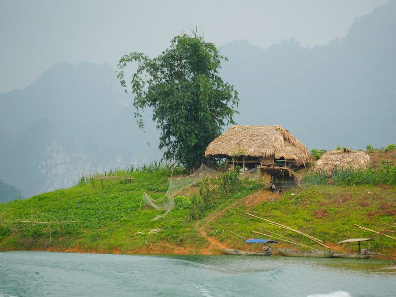 Ghé thăm hồ Thác Bà: Vẻ đẹp nguyên sơ đậm bản sắc vùng cao 6