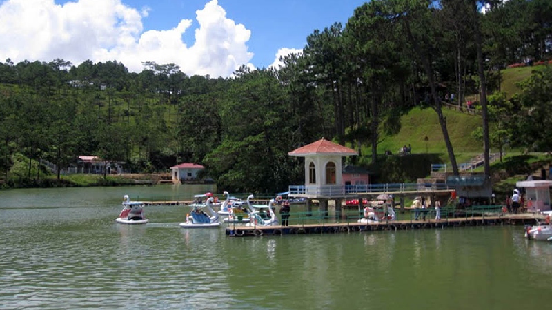 Check-in hồ Than Thở đậm chất thơ giữa xứ sở sương mù 11