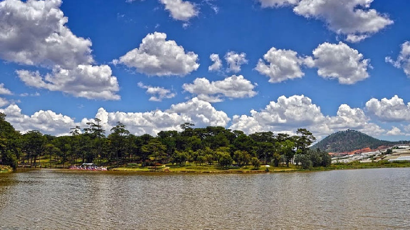 Check-in hồ Than Thở đậm chất thơ giữa xứ sở sương mù 4