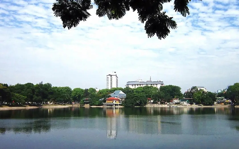 Hồ Thiền Quang: Góc xanh bình yên giữa lòng Hà Nội 10
