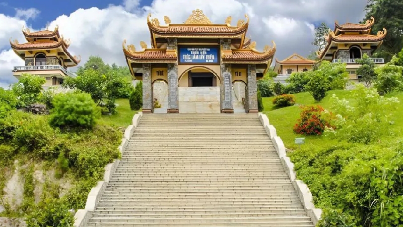 Chinh phục hồ Tuyền Lâm Đà Lạt với nét đẹp nên thơ 10