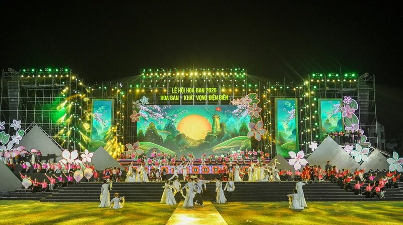 Mùa hoa ban Tây Bắc mang sắc trắng tinh khôi của đại ngàn 6