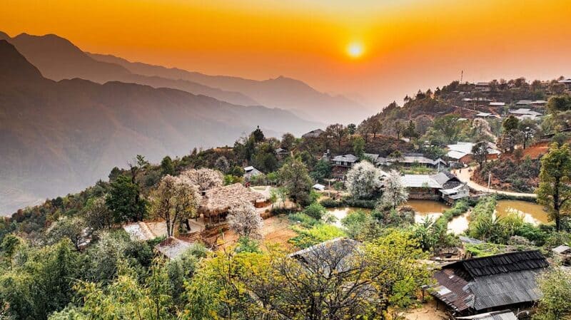 Vẻ đẹp tinh khôi của hoa sơn tra giữa núi rừng Tây Bắc 10