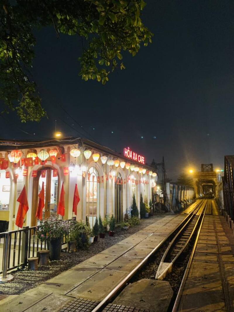 Trải nghiệm Hỏa Xa Cafe với view đường tàu độc đáo 2