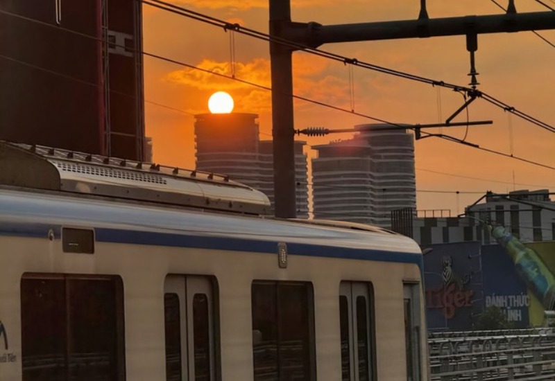 Loạt góc check-in cực điện ảnh tại metro Bến Thành Suối Tiên 7