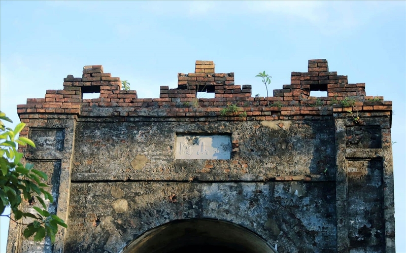 Chiêm ngưỡng Hoành Sơn Quan cổng Trời của miền Trung 5