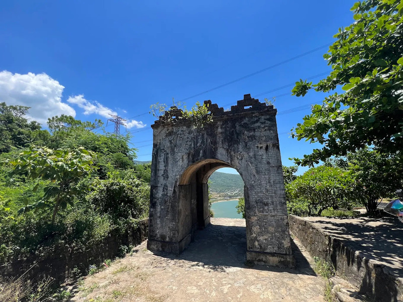 Chiêm ngưỡng Hoành Sơn Quan cổng Trời của miền Trung 6