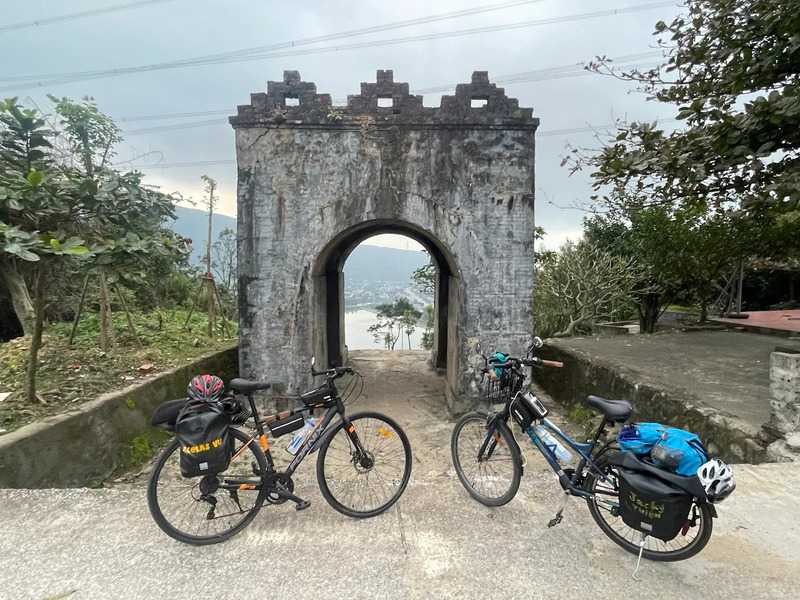 Chiêm ngưỡng Hoành Sơn Quan cổng Trời của miền Trung 9