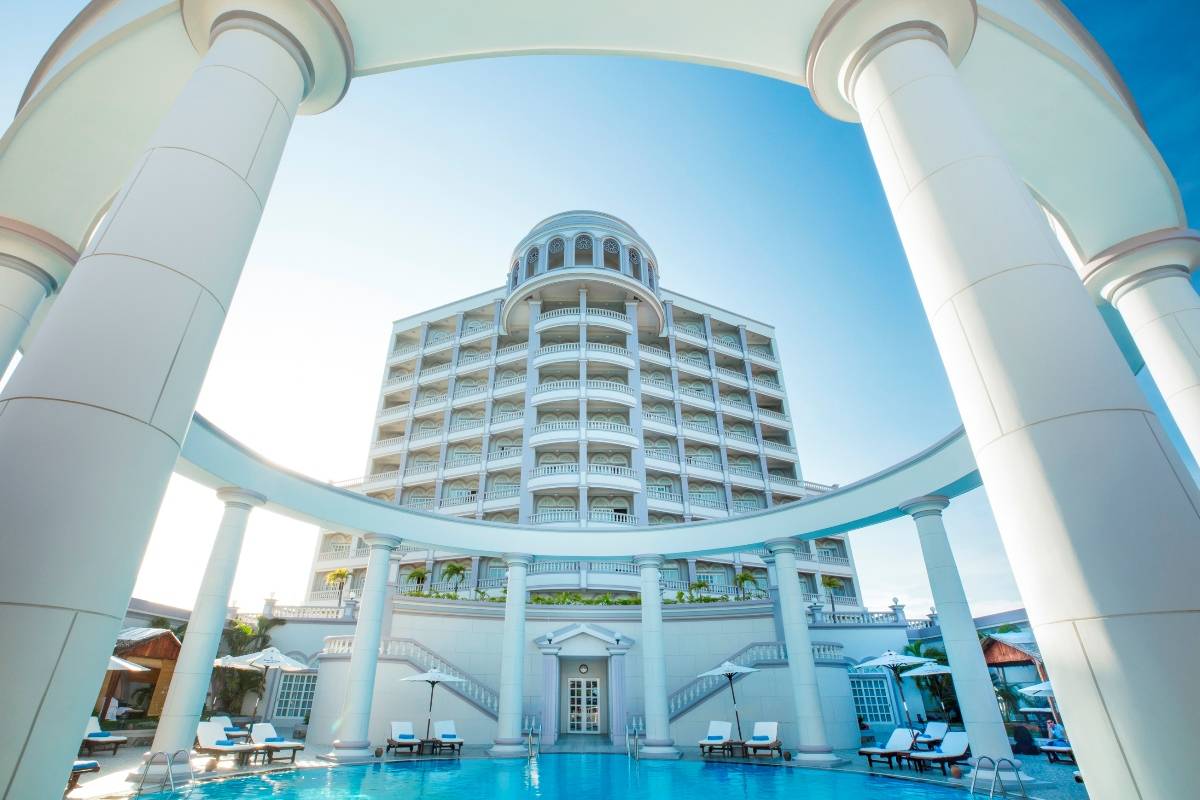 Sunrise Nha Trang Beach Hotel & Spa - Mang phong cách cổ điển giữa lòng thành phố 13