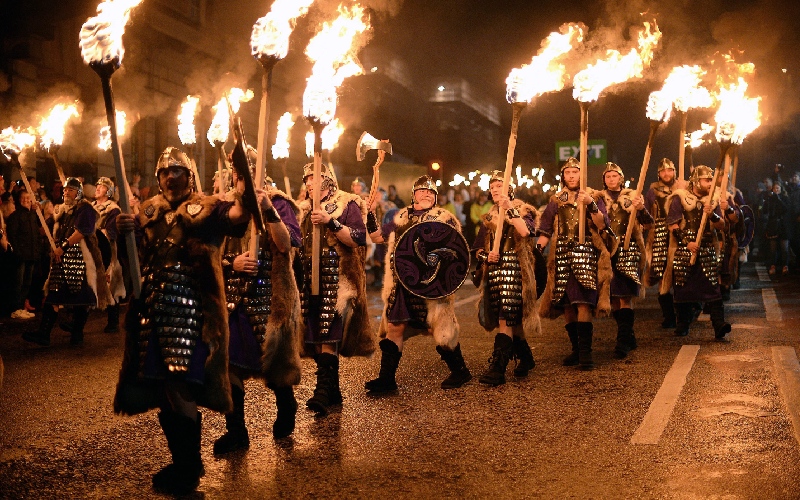 Trải nghiệm Hogmanay: Lễ hội đón năm mới của người Scotland 8