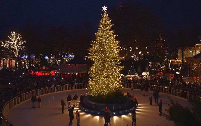 Top 12 hội chợ Giáng Sinh rực rỡ nhất thế giới 5