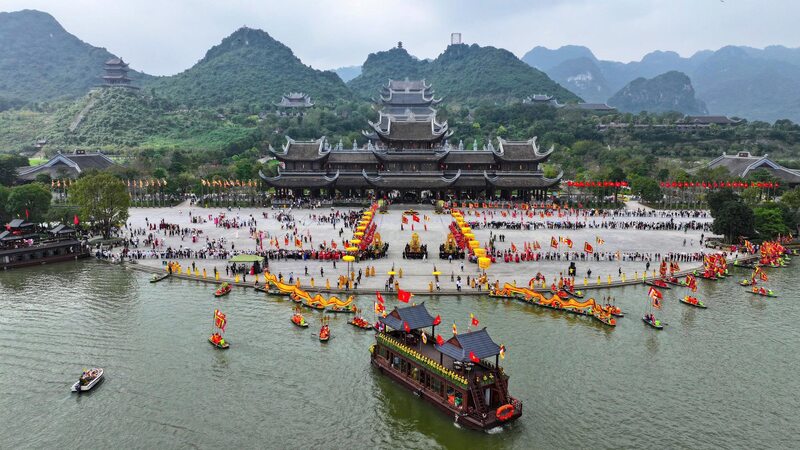 Hội xuân Tam Chúc 2026: Rạng rỡ “bình minh cõi Phật” giữa lòng di sản 7