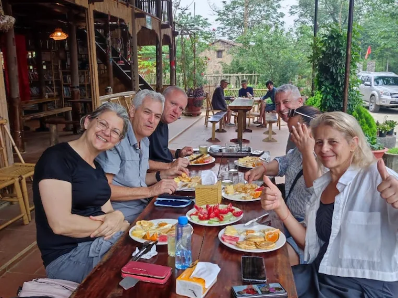 10 homestay gần thác Bản Giốc có view núi, ruộng và làng đá đẹp 5