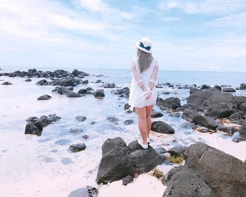 Khám phá Hòn Mù Cu trên đảo Lý Sơn với vẻ đẹp “triệu view” 5