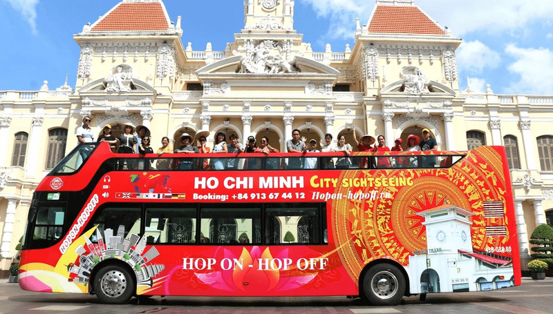 Review trải nghiệm xe buýt 2 tầng Hop On Hop Off Sài Gòn 2