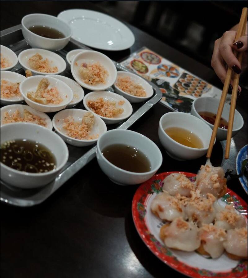 Hue food tour: Hành trình tìm hiểu Huế bằng chính vị giác của mình 4