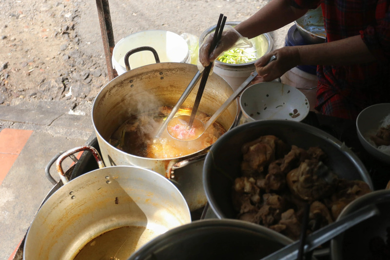 Hue food tour: Hành trình tìm hiểu Huế bằng chính vị giác của mình 9